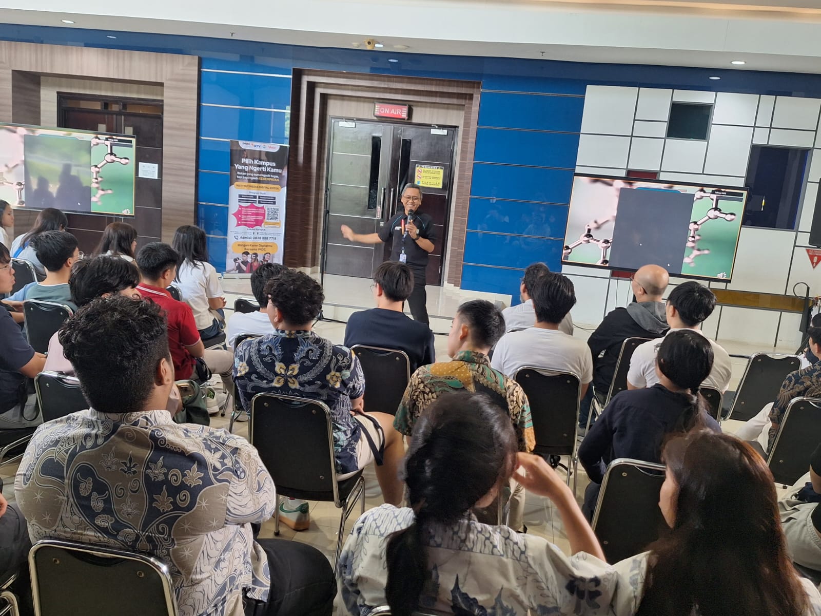 Sebanyak 35 Mahasiswa Singapura yang tergabung dalam Global Ready Talent Programme, Kunjungi Kampus IMDE