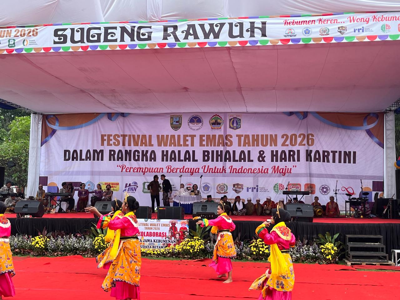 Ribuan Warga Kebumen Perantauan Hadiri Festival IWAKK Walet Emas di TMII