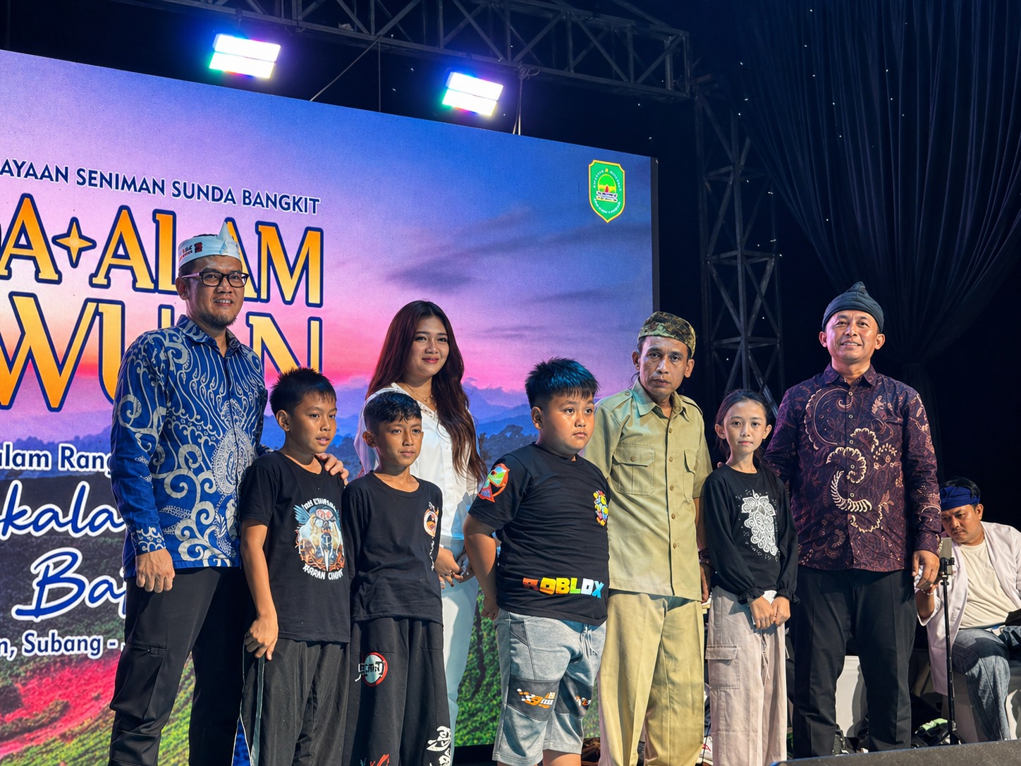 Warga Sambut Positif Partisipasi AQUA di Pagelaran Seni Sunda di Batusari Subang