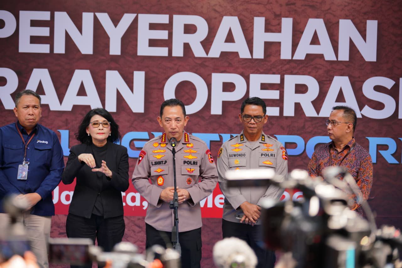 Kapolri Buka Rakernis Slog Polri, Tekankan Pentingnya Peralatan Lengkap untuk Jaga Keamanan Warga