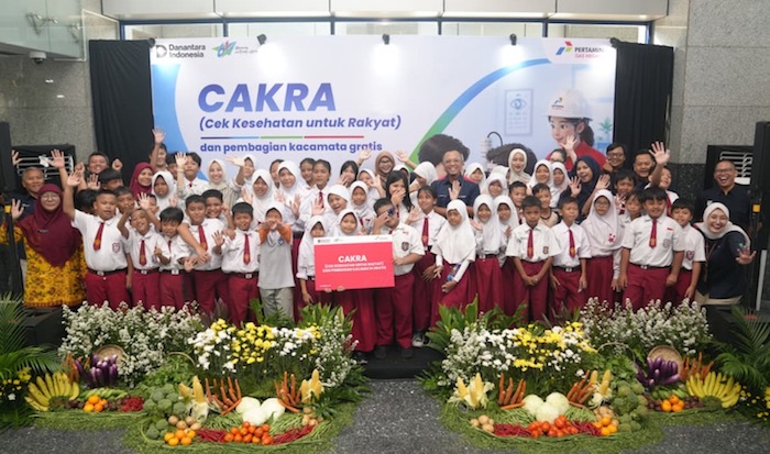 PGN Bantu 300 Siswa dan Warga Dapatkan Pemeriksaan Mata dan Kacamata Gratis