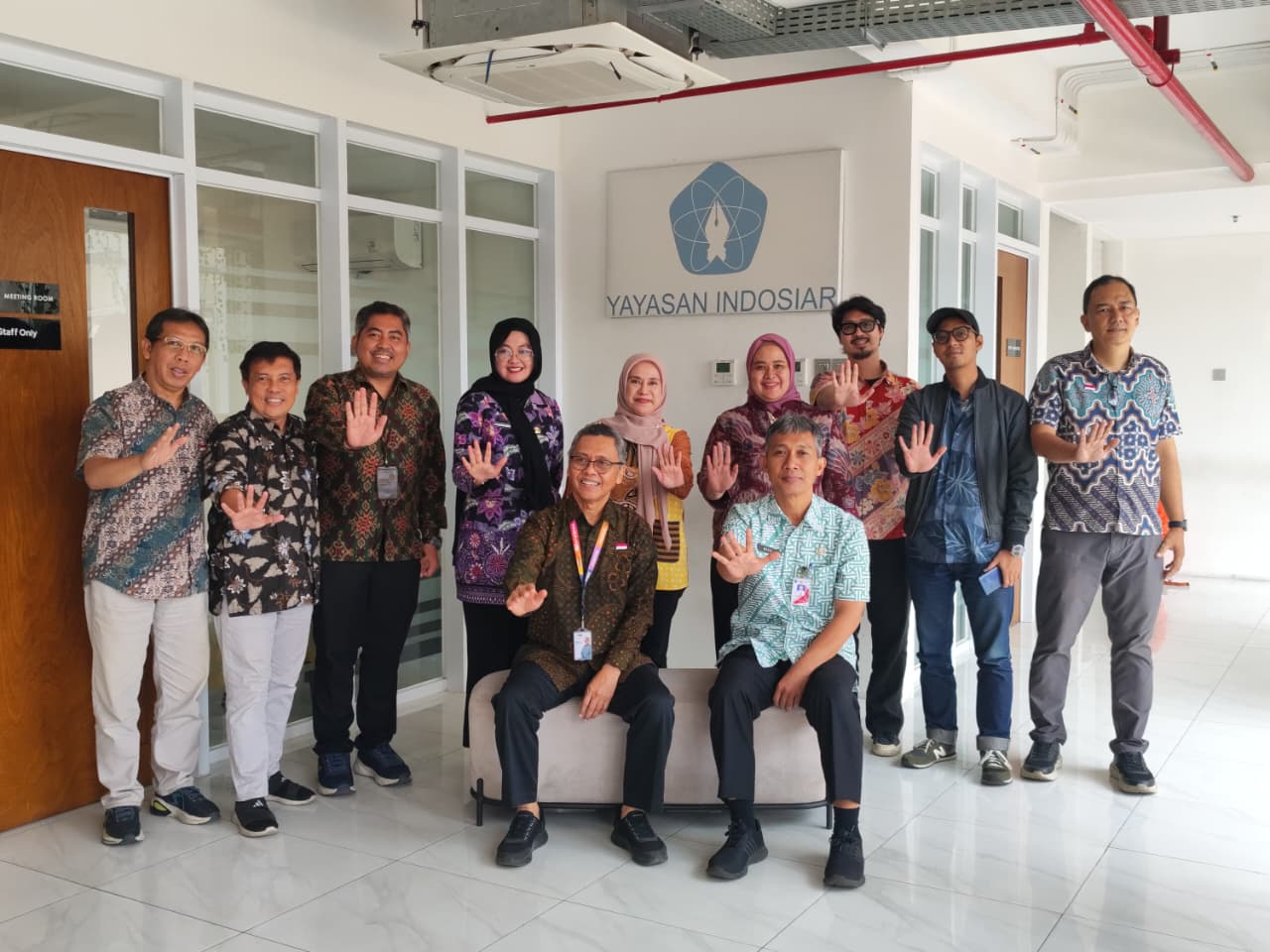 Kunjungi IMDE, Sudin PPKUKM Jakarta Barat Jalin Kerja Sama Strategis