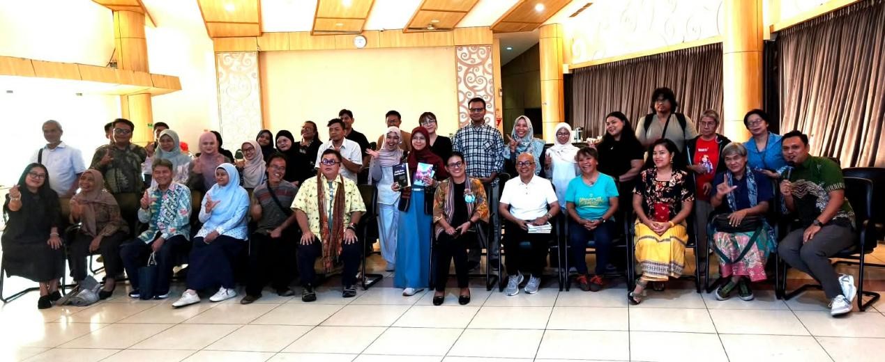 Perhimpunan Penulis Alinea “Goes To Campus” Universitas Indonesia