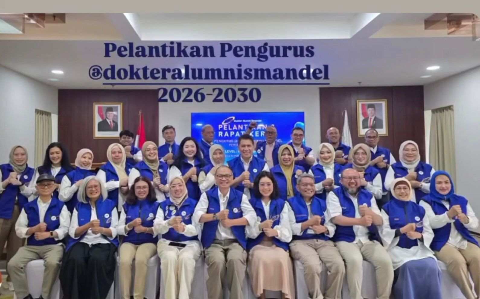 Pelantikan Pengurus Dokter Alumni SMAN 8 Jakarta; Ketua DAS dr.Herry: Kita Dituntut Naik Kelas